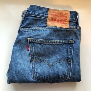 like new levi’s 505 high waisted mom jeans